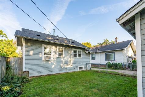 2523 1st Avenue SE Cedar Rapids IA 52403