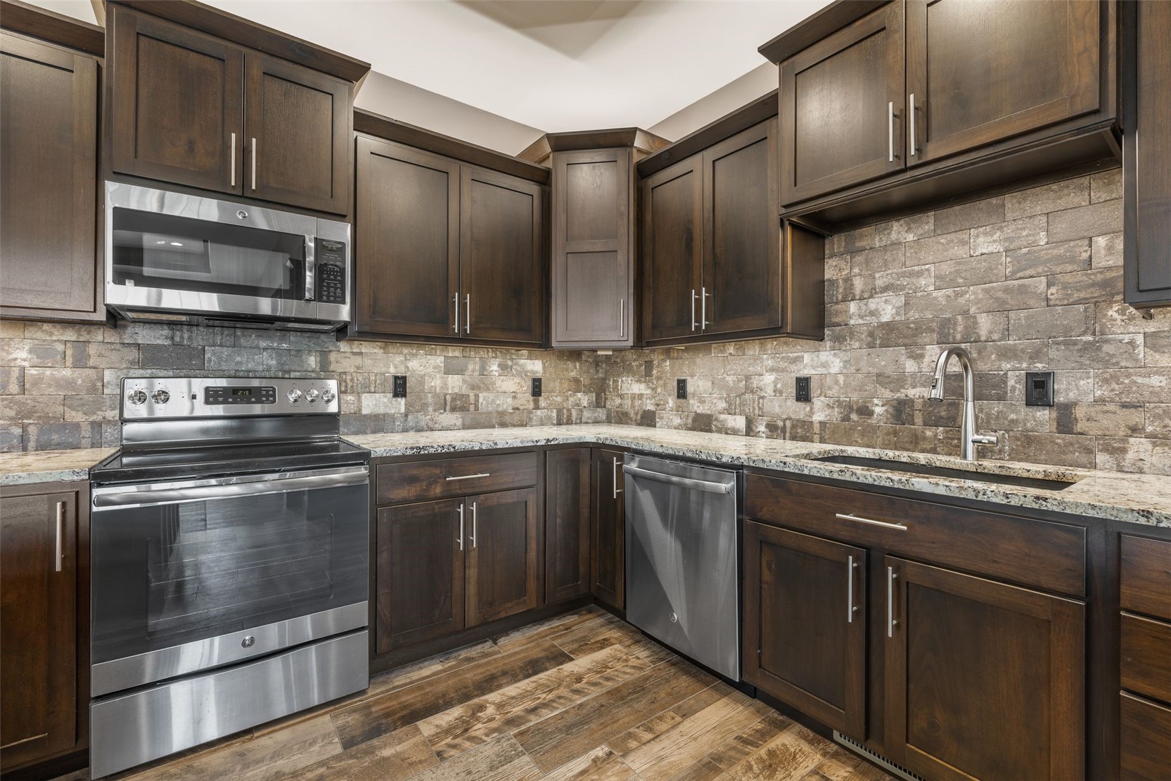 20649 Kayak Court Manchester IA 52057