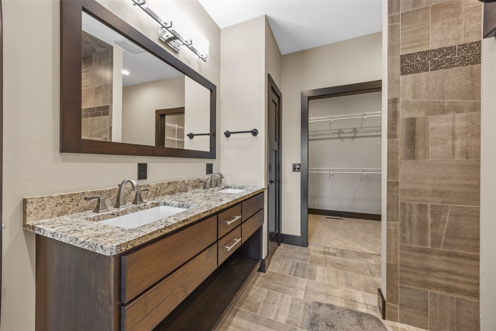 20649 Kayak Court Manchester IA 52057