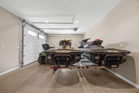 20649 Kayak Court Manchester IA 52057