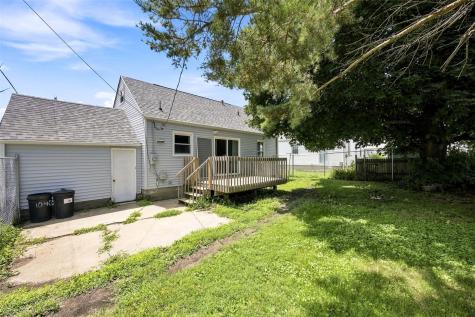 1040 2nd Avenue Marion IA 52302