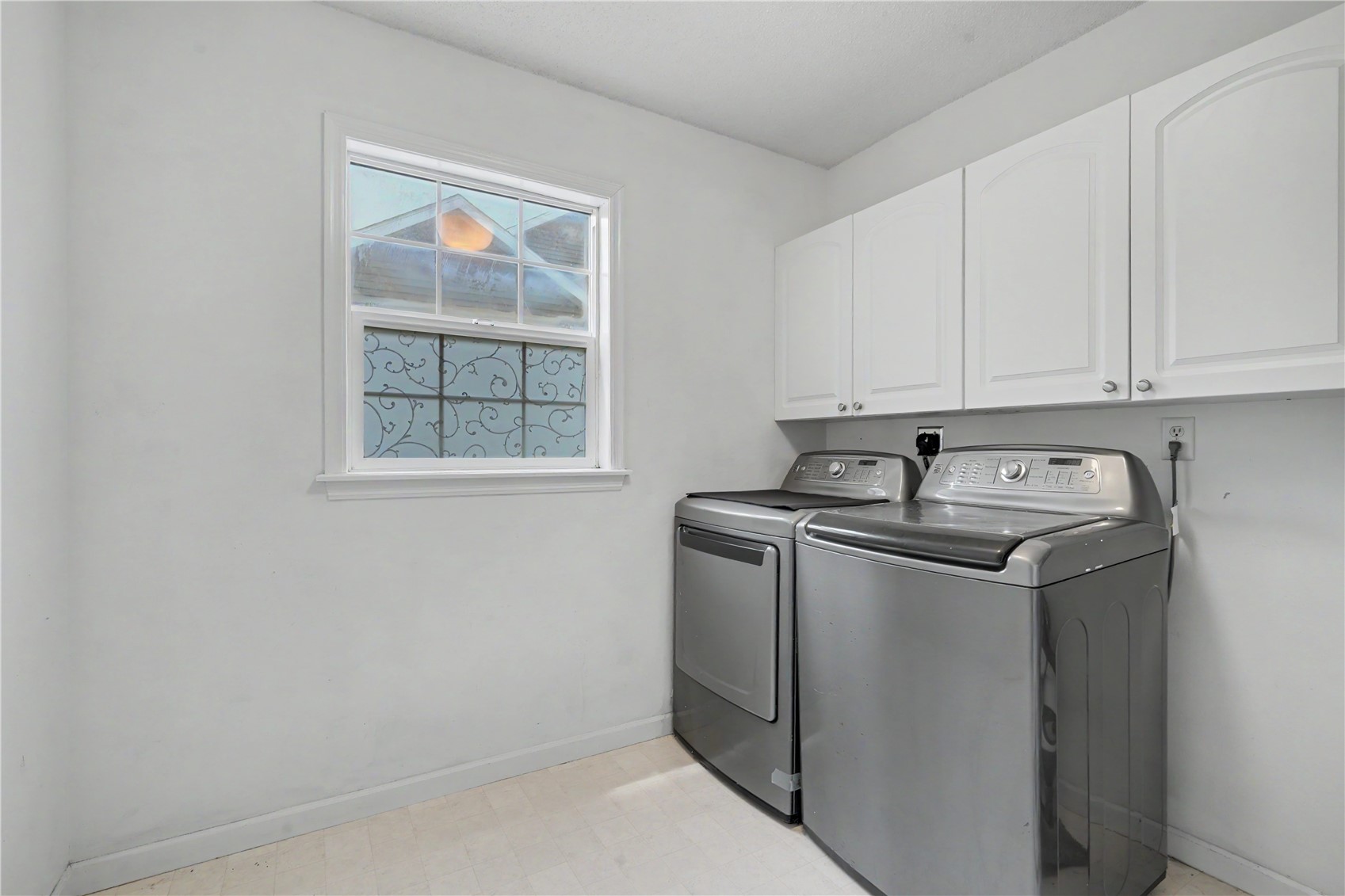 310 Teakwood Lane NE Cedar Rapids IA 52402