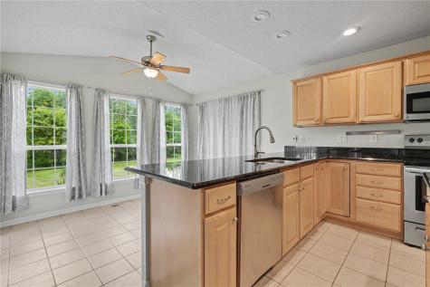 310 Teakwood Lane NE Cedar Rapids IA 52402