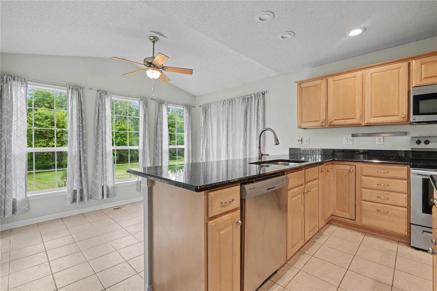 310 Teakwood Lane NE Cedar Rapids IA 52402