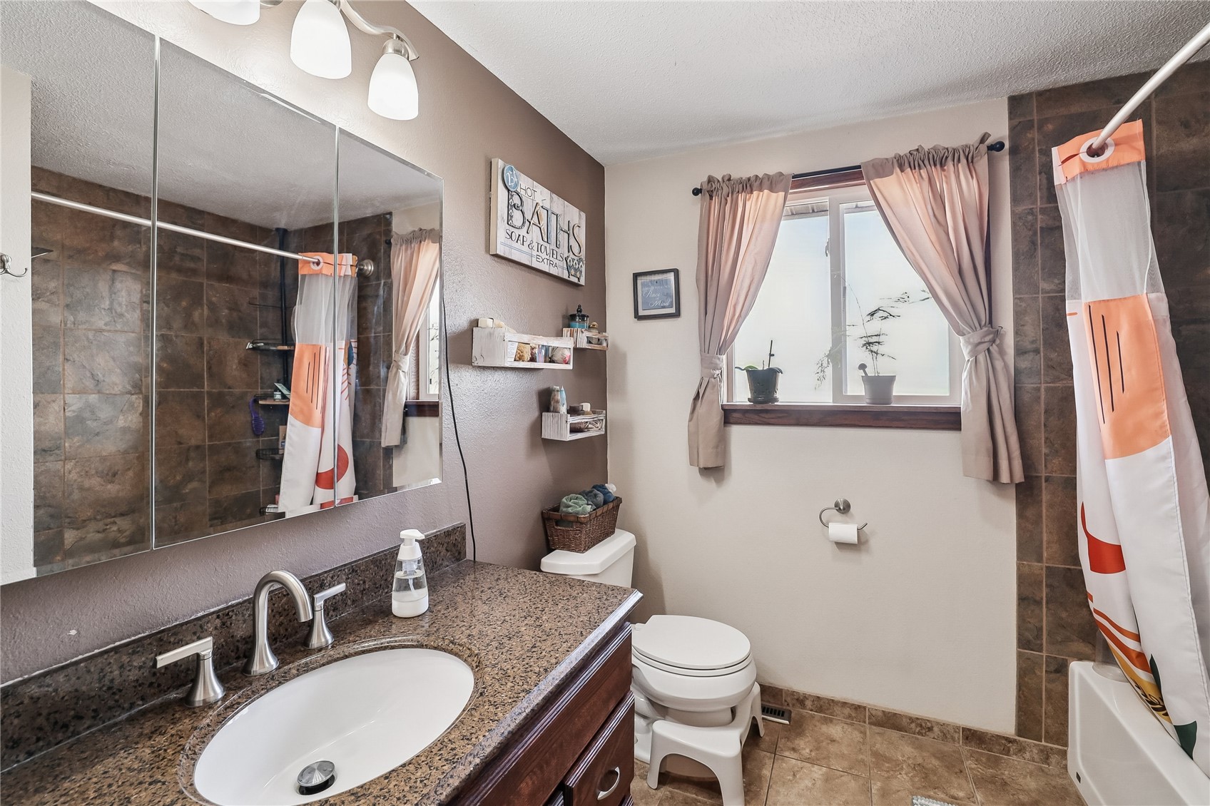 2449 68th Street Van Horne IA 52349