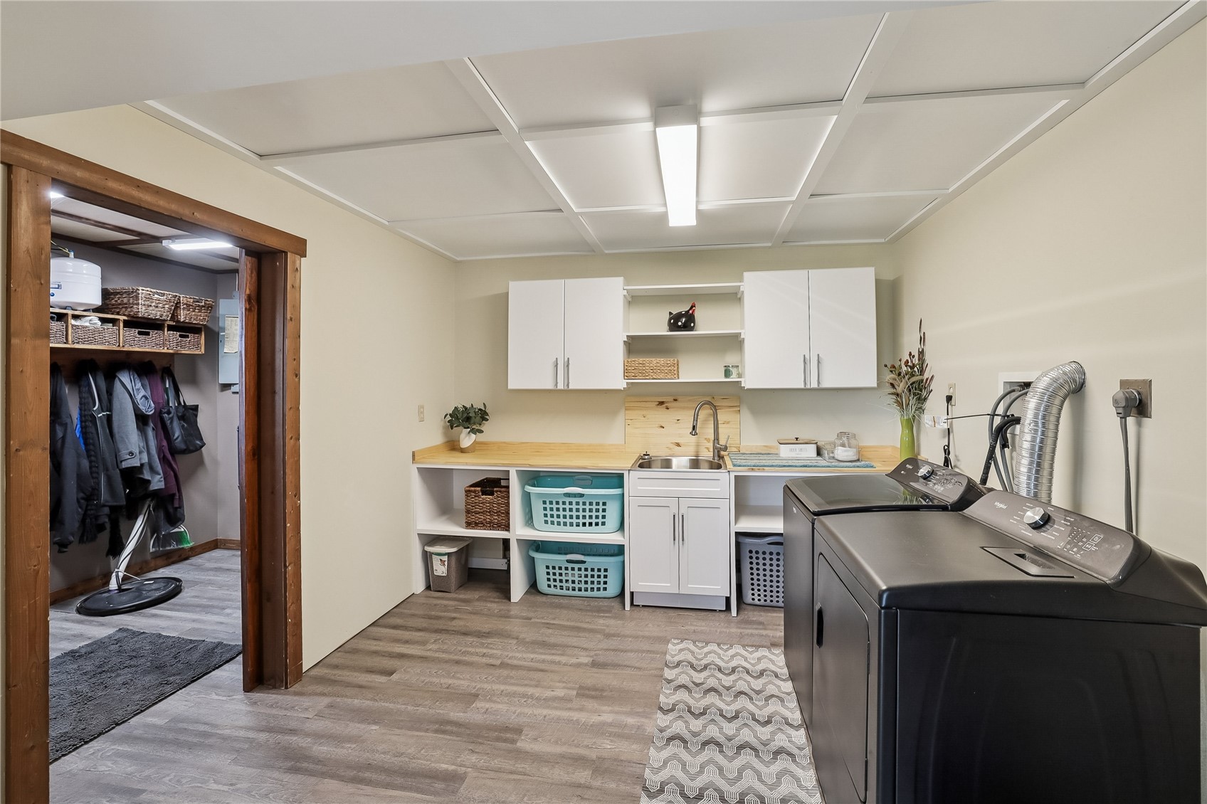2449 68th Street Van Horne IA 52349