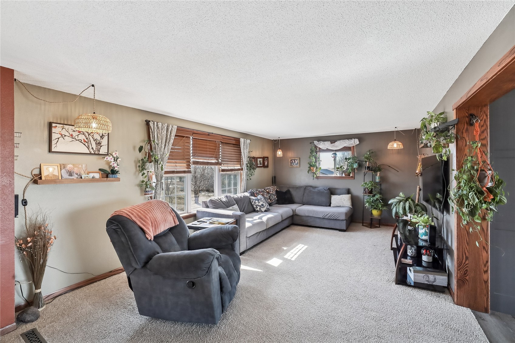 2449 68th Street Van Horne IA 52349