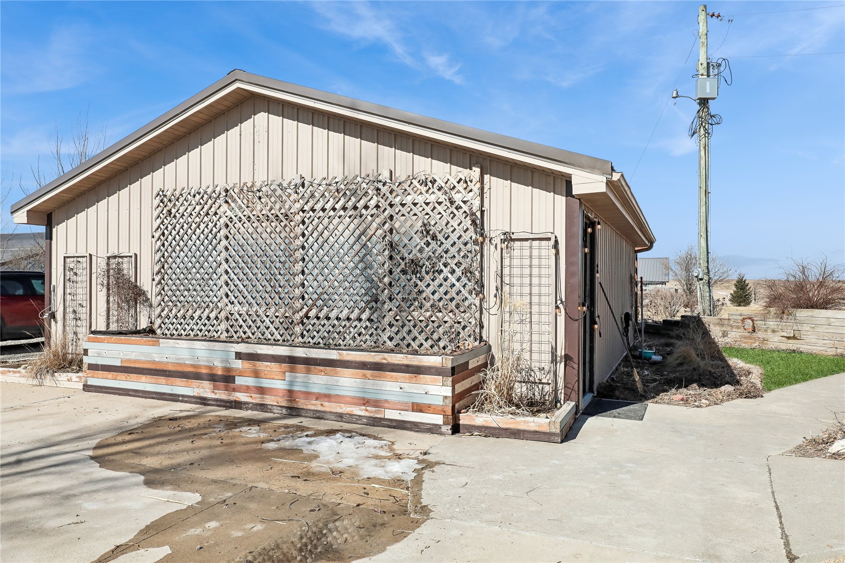 2449 68th Street Van Horne IA 52349