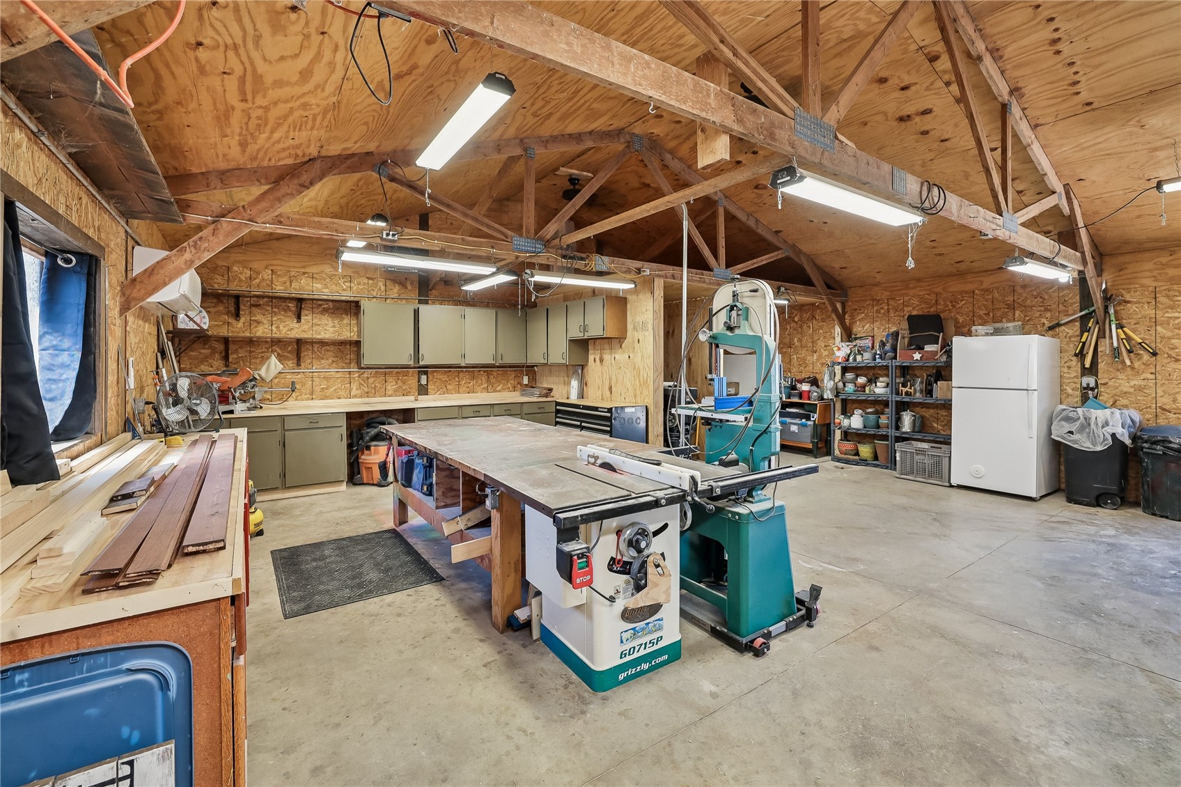 2449 68th Street Van Horne IA 52349