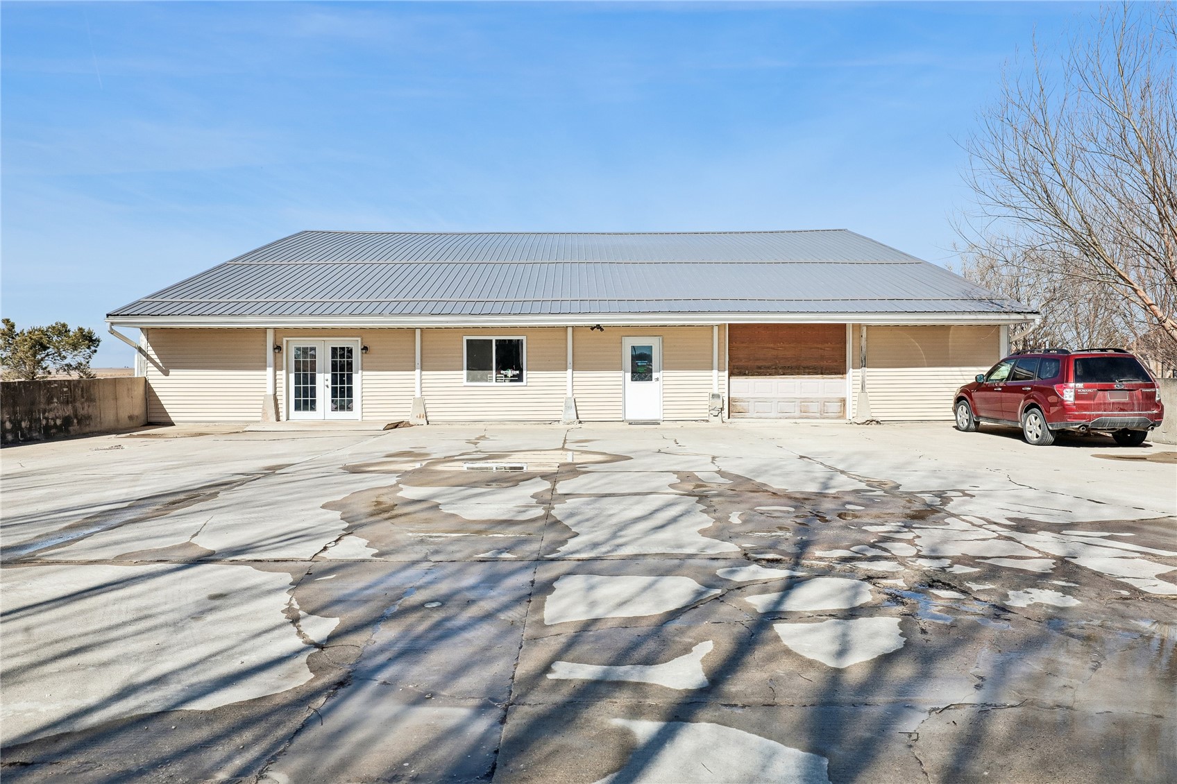 2449 68th Street Van Horne IA 52349