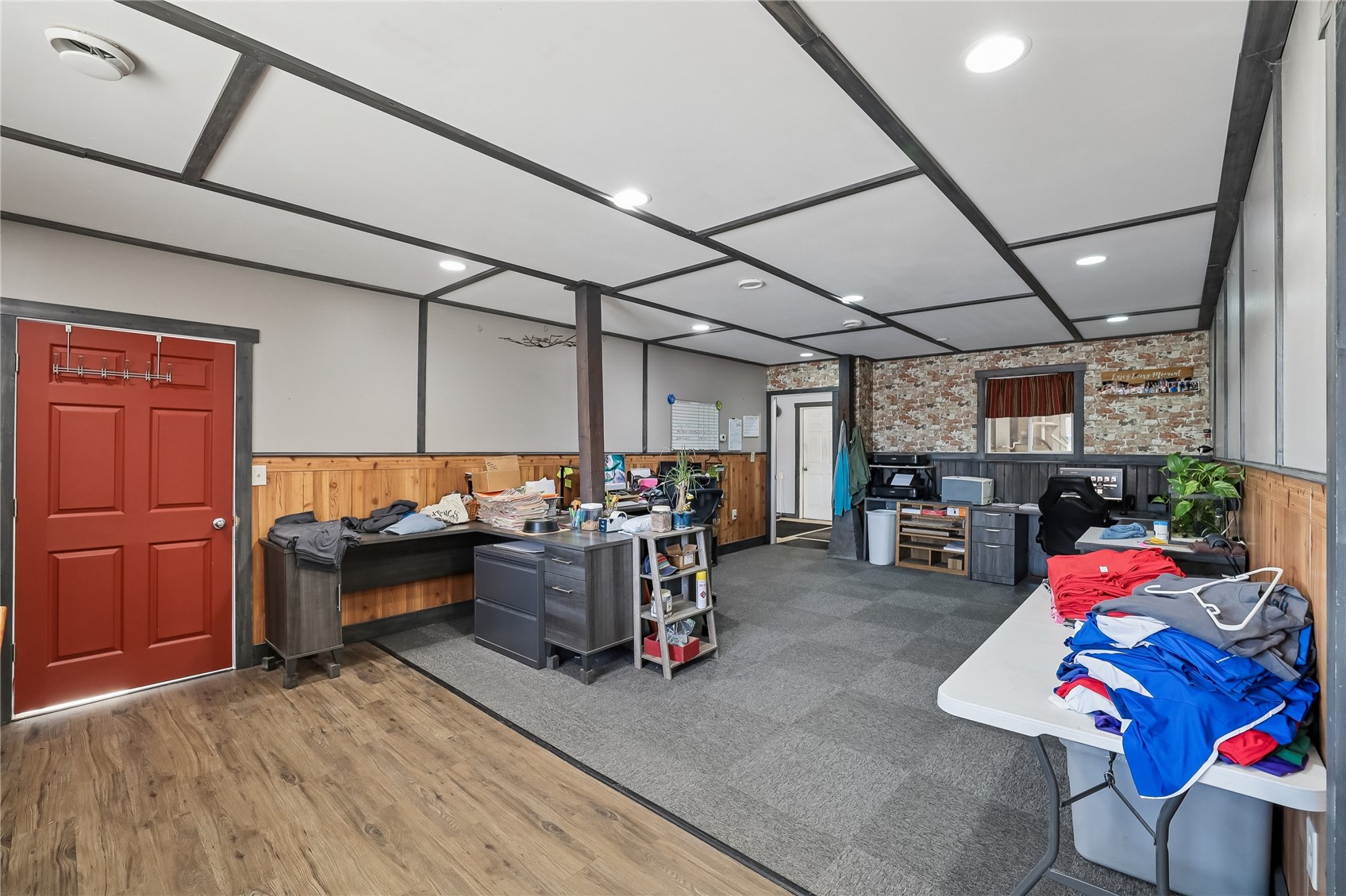 2449 68th Street Van Horne IA 52349