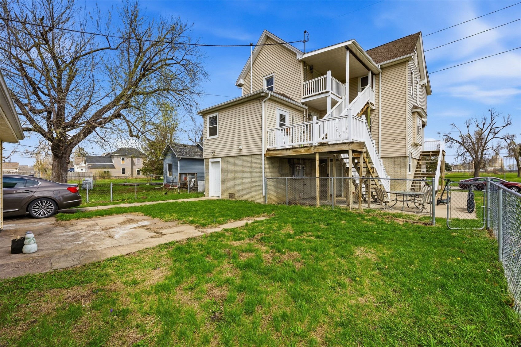 1216 5th Street NW Cedar Rapids IA 52405