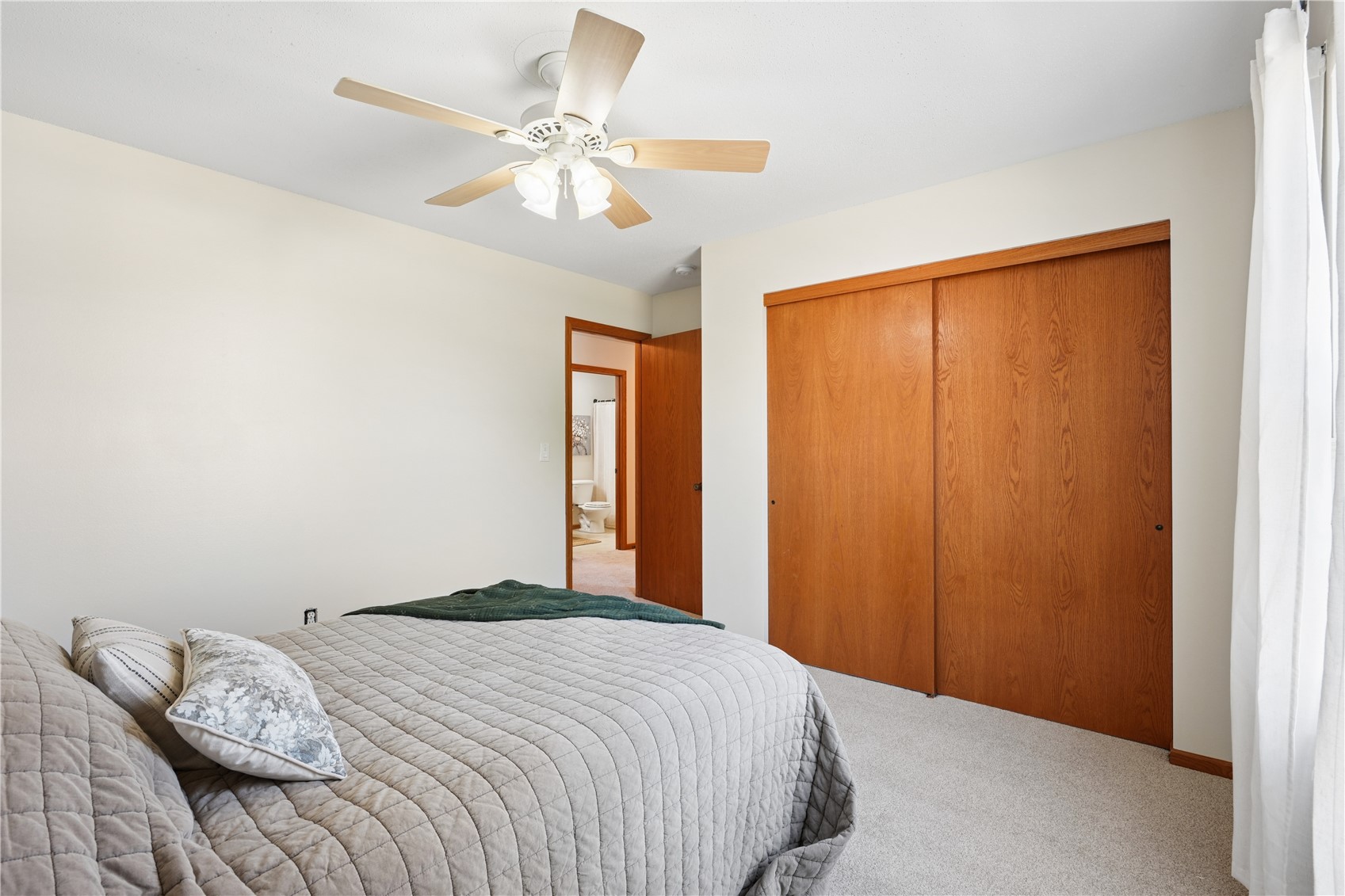 6911 Springwood Place NW Cedar Rapids IA 52405