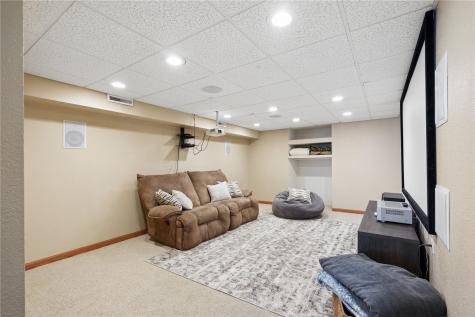 6911 Springwood Place NW Cedar Rapids IA 52405