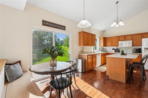 6911 Springwood Place NW Cedar Rapids IA 52405