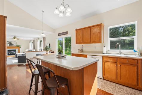 6911 Springwood Place NW Cedar Rapids IA 52405