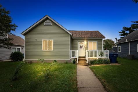 105 8th Street Van Horne IA 52346