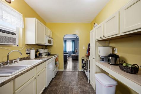 105 8th Street Van Horne IA 52346