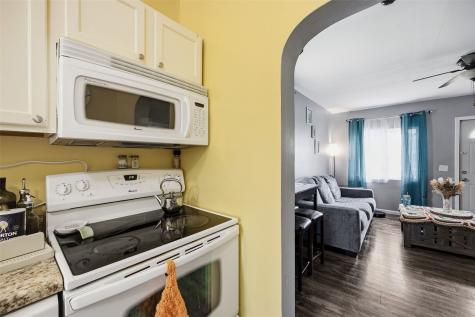 105 8th Street Van Horne IA 52346