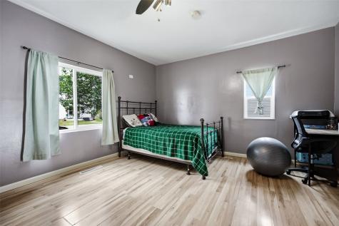 105 8th Street Van Horne IA 52346