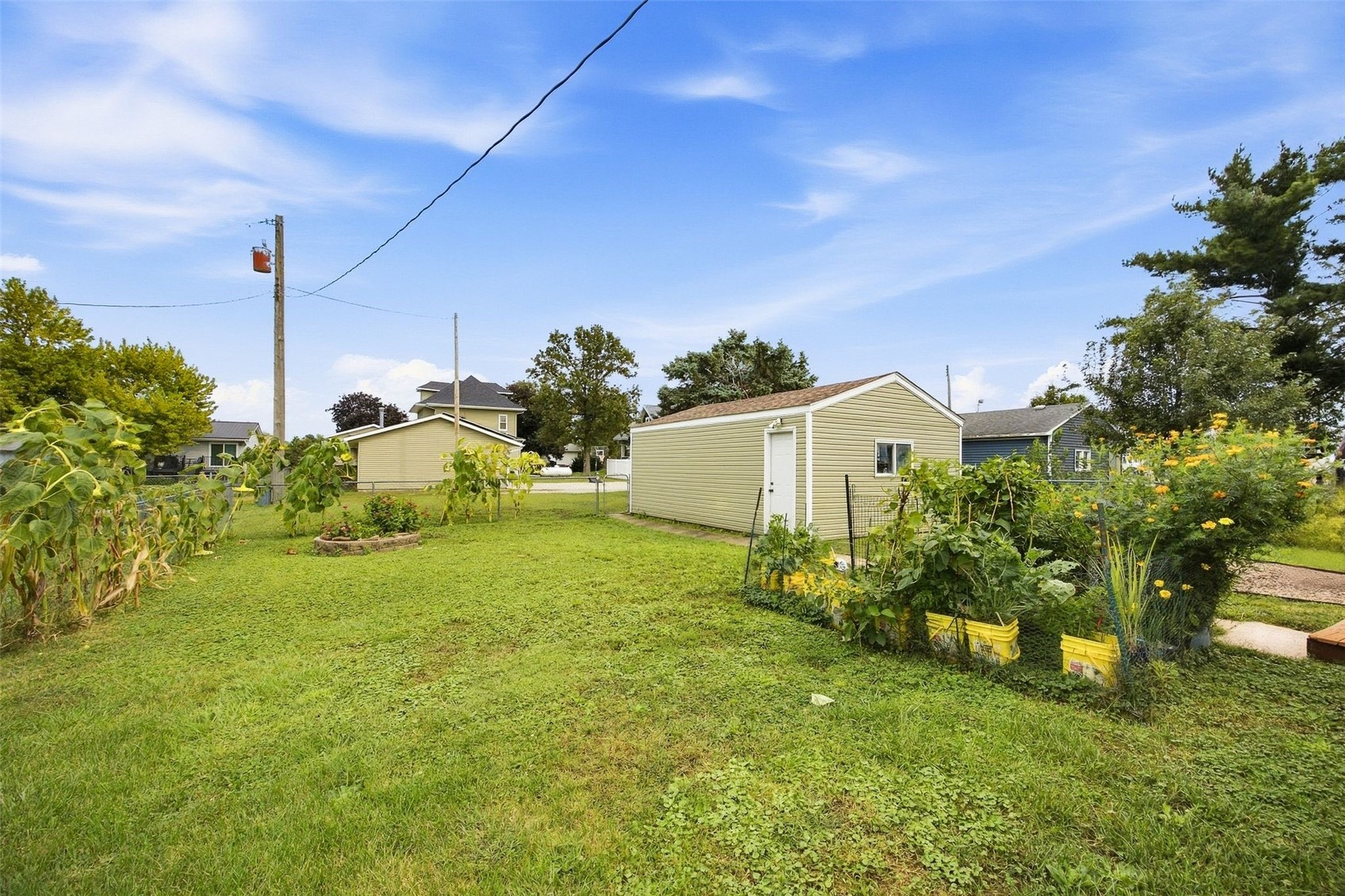 105 8th Street Van Horne IA 52346