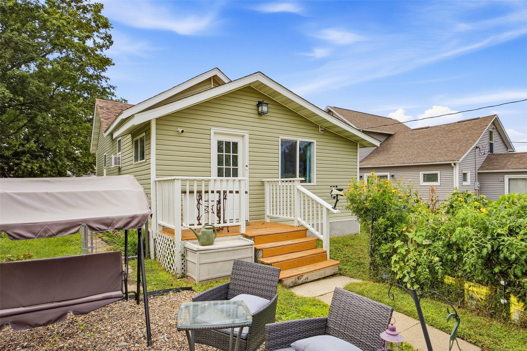 105 8th Street Van Horne IA 52346