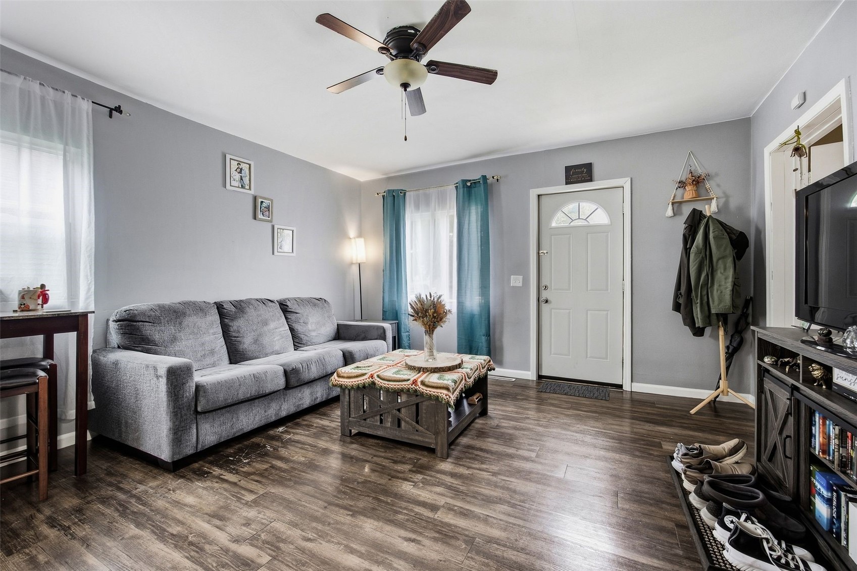 105 8th Street Van Horne IA 52346
