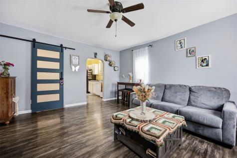 105 8th Street Van Horne IA 52346