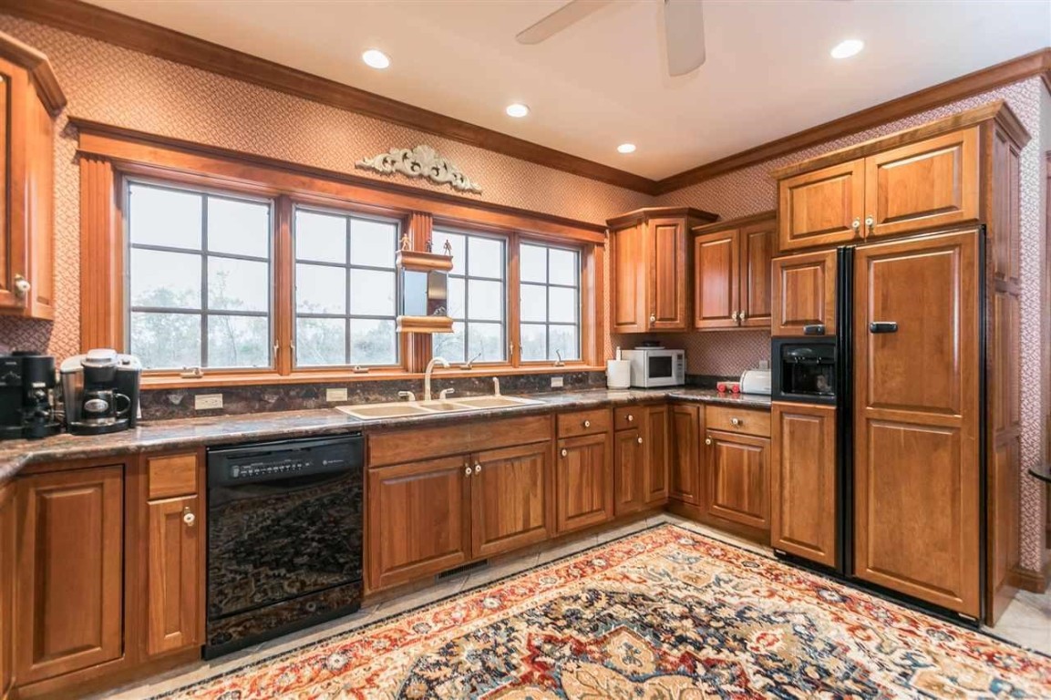 6201 Lakeside Road Marion IA 52302