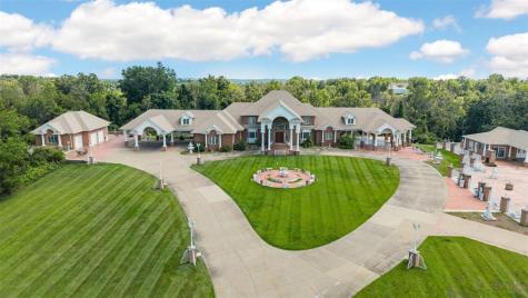 6201 Lakeside Road Marion IA 52302