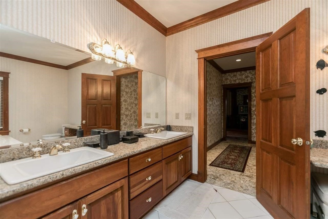6201 Lakeside Road Marion IA 52302