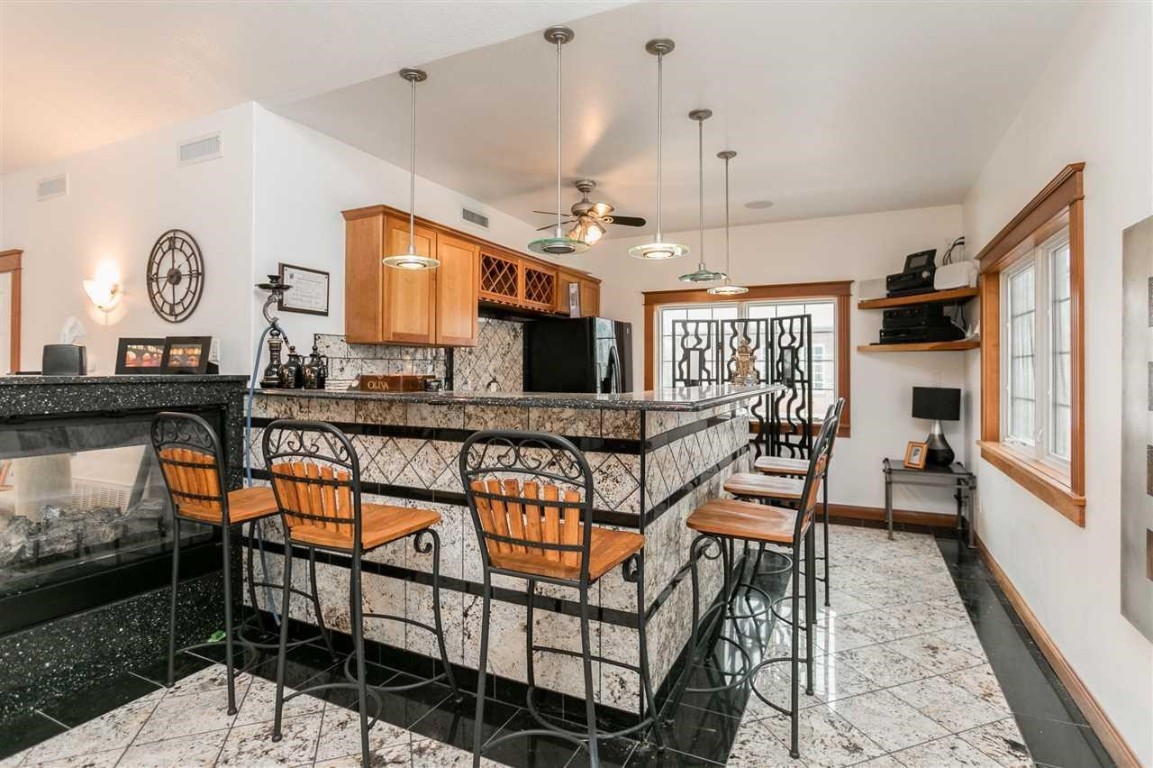6201 Lakeside Road Marion IA 52302