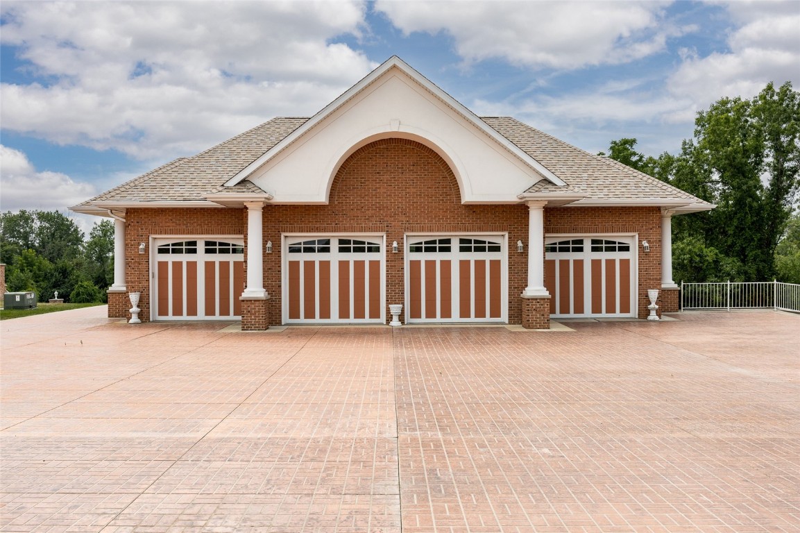 6201 Lakeside Road Marion IA 52302