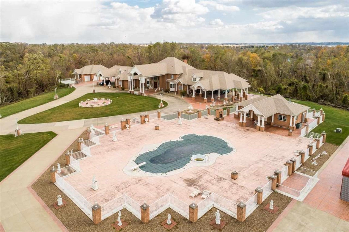 6201 Lakeside Road Marion IA 52302
