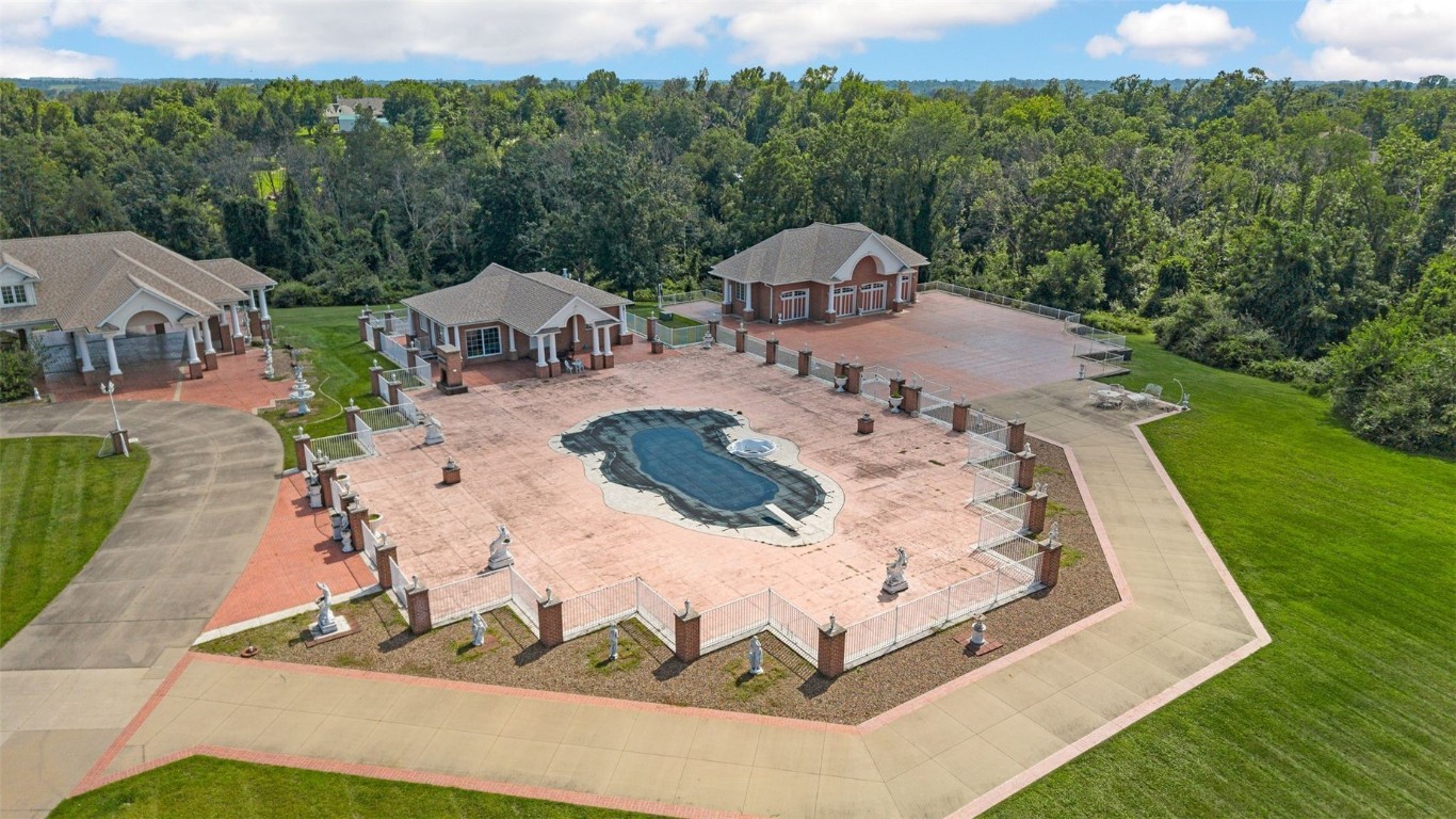 6201 Lakeside Road Marion IA 52302