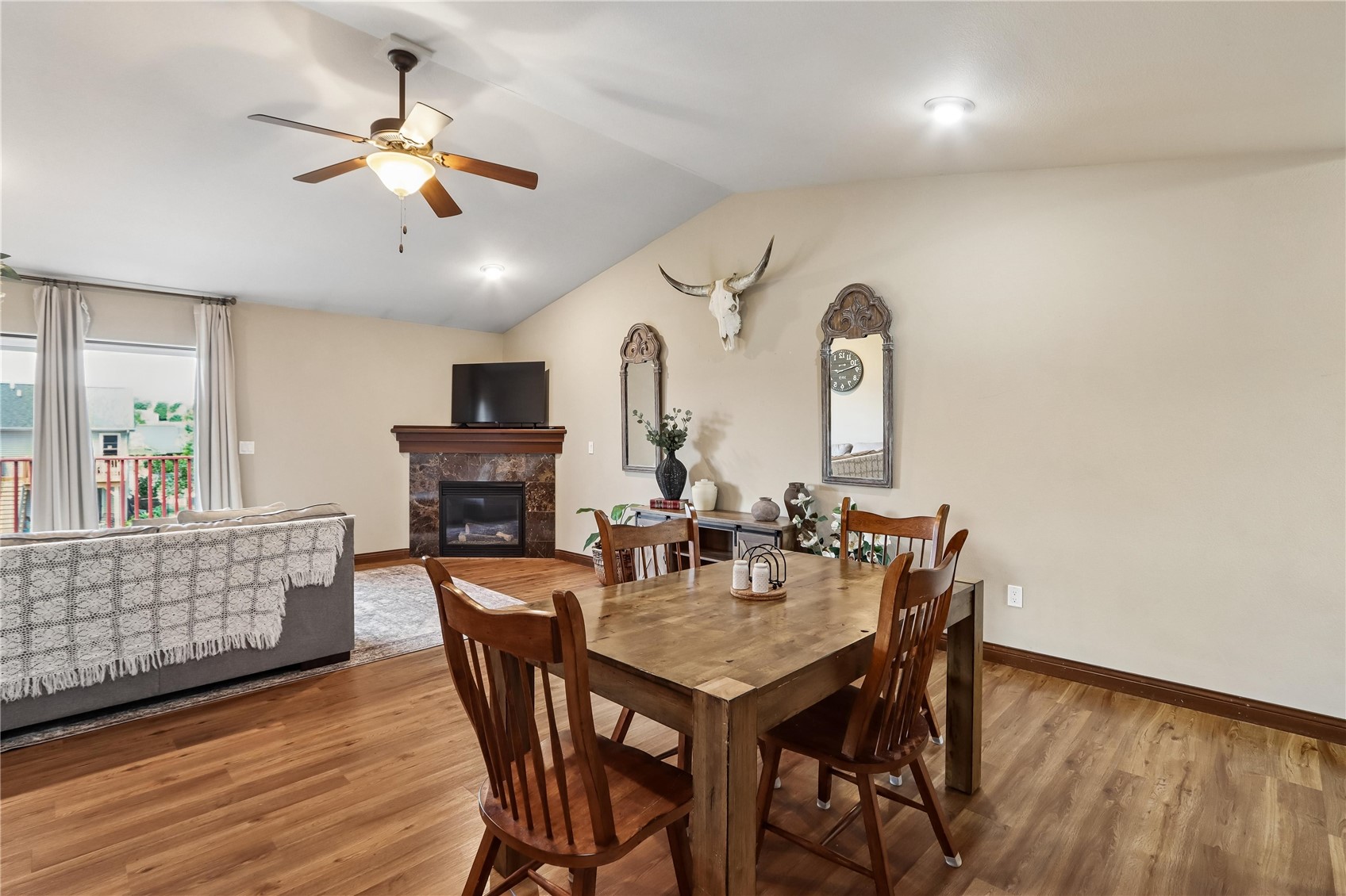 1542 Red Oak Drive North Liberty IA 52317