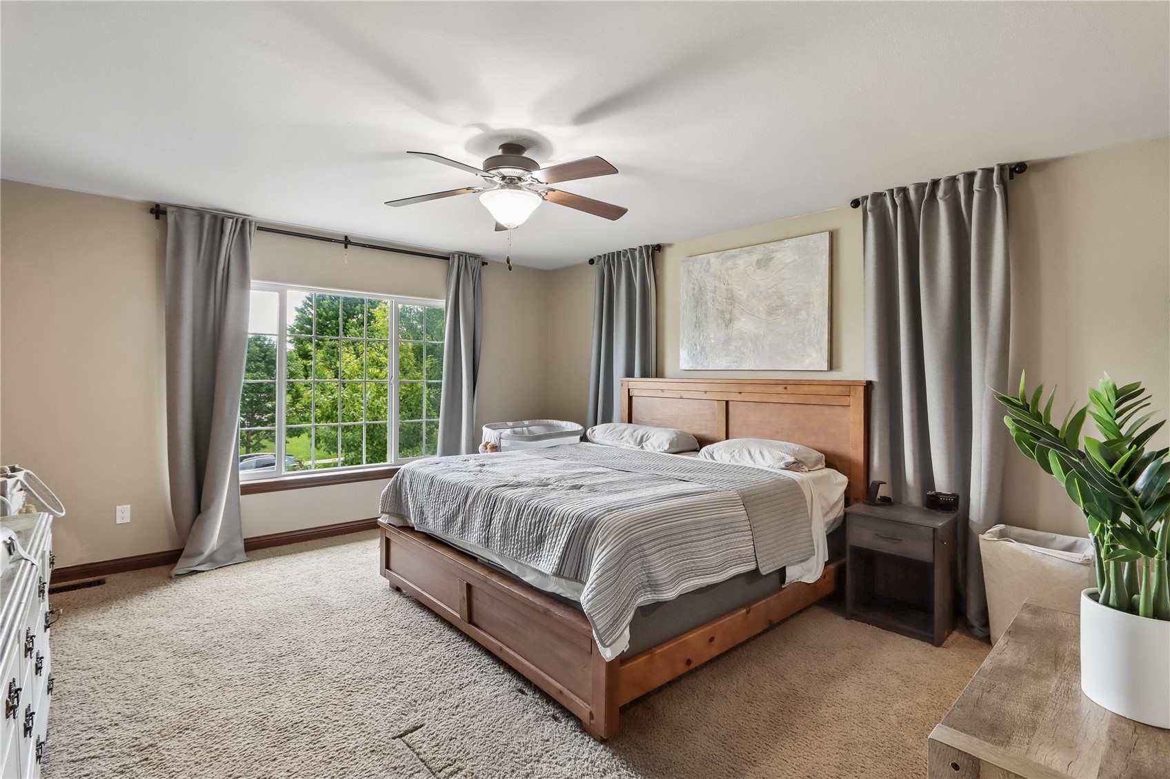1542 Red Oak Drive North Liberty IA 52317