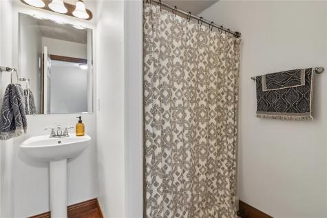 1542 Red Oak Drive North Liberty IA 52317