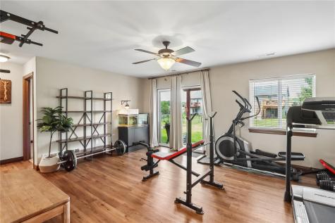 1542 Red Oak Drive North Liberty IA 52317