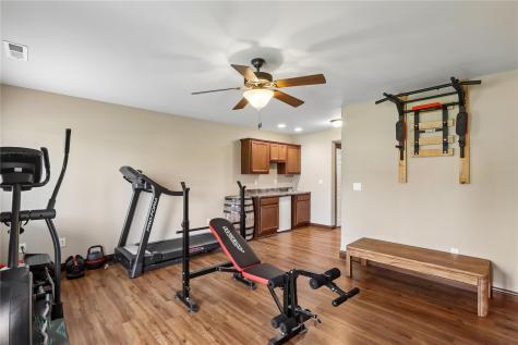 1542 Red Oak Drive North Liberty IA 52317