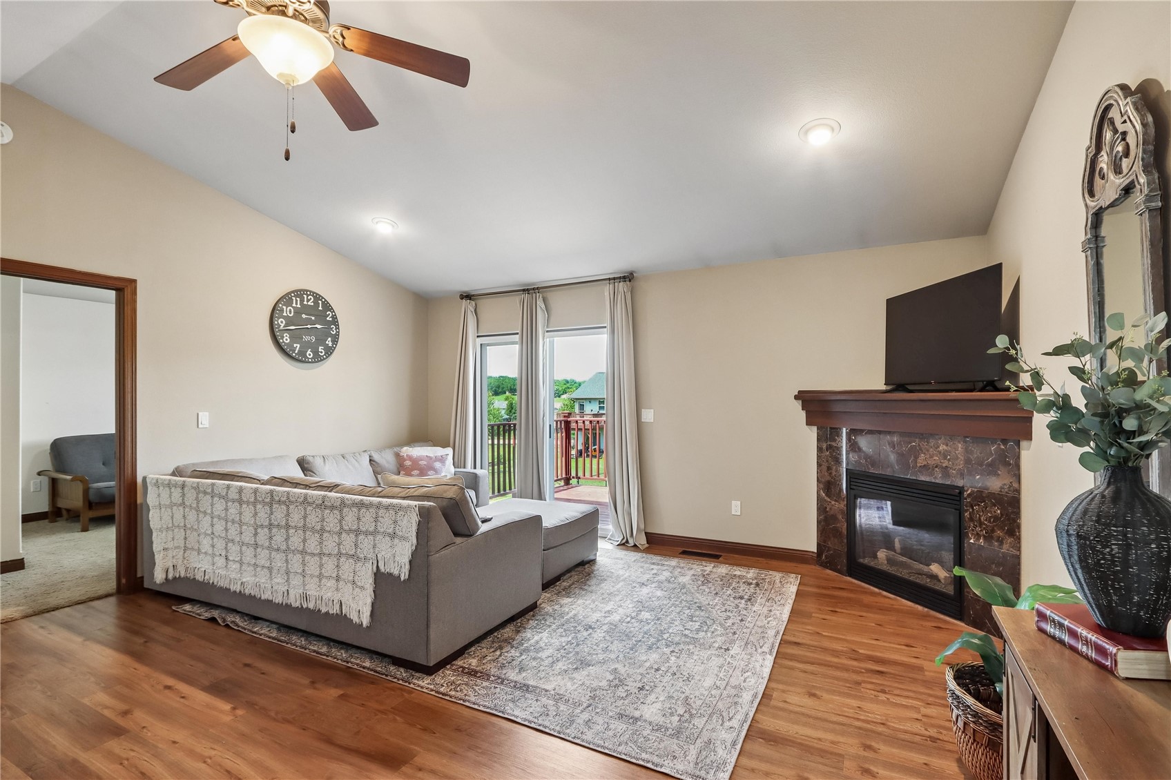 1542 Red Oak Drive North Liberty IA 52317
