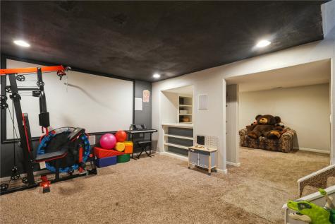 446 Terrace Drive Central City IA 52214