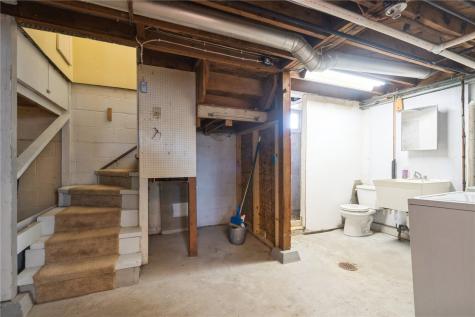 3800 Hart Court NE Cedar Rapids IA 52402