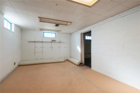 3800 Hart Court NE Cedar Rapids IA 52402