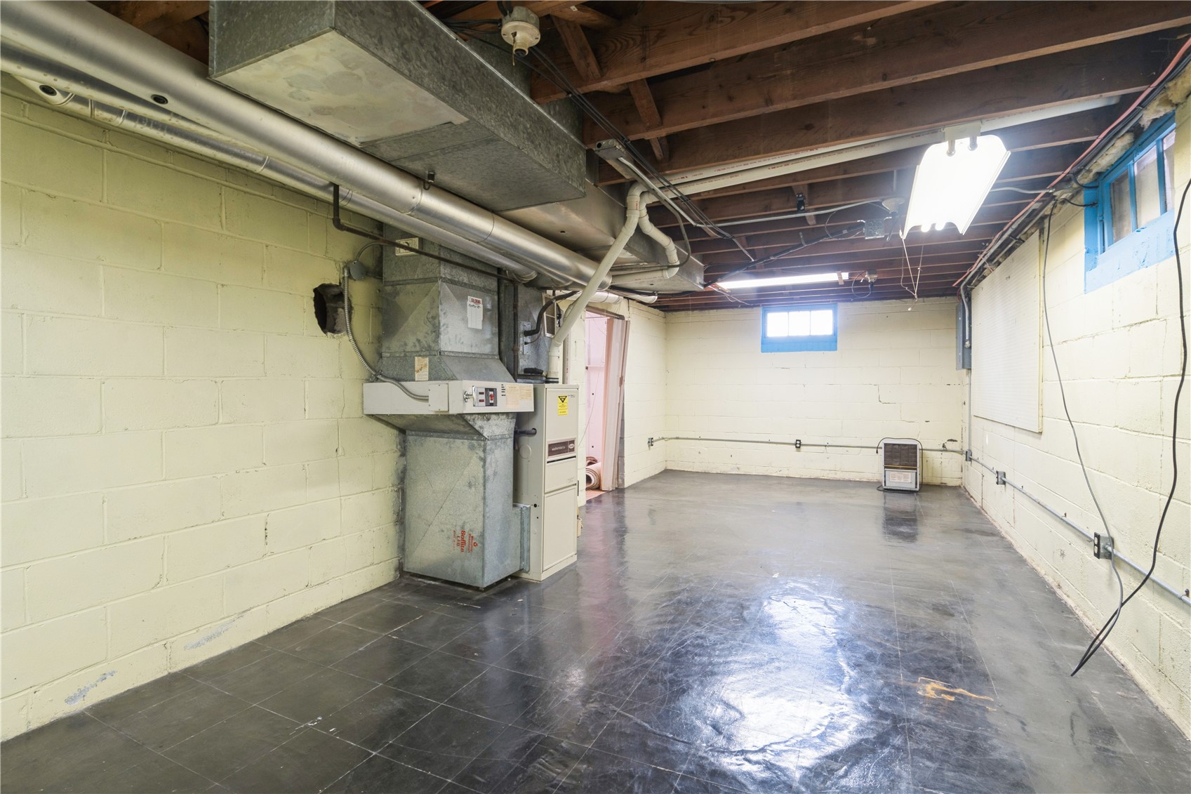 3800 Hart Court NE Cedar Rapids IA 52402