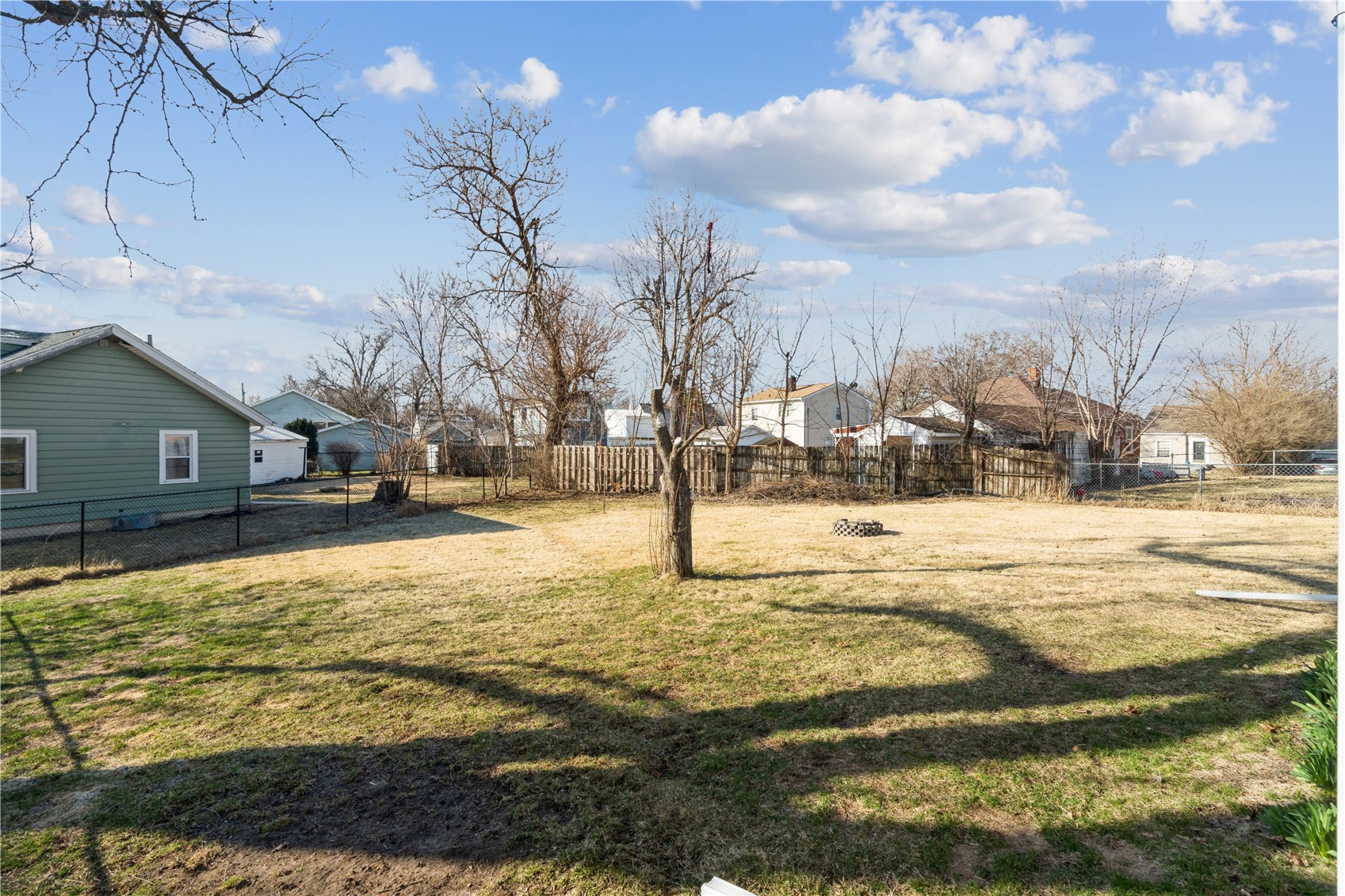 3800 Hart Court NE Cedar Rapids IA 52402