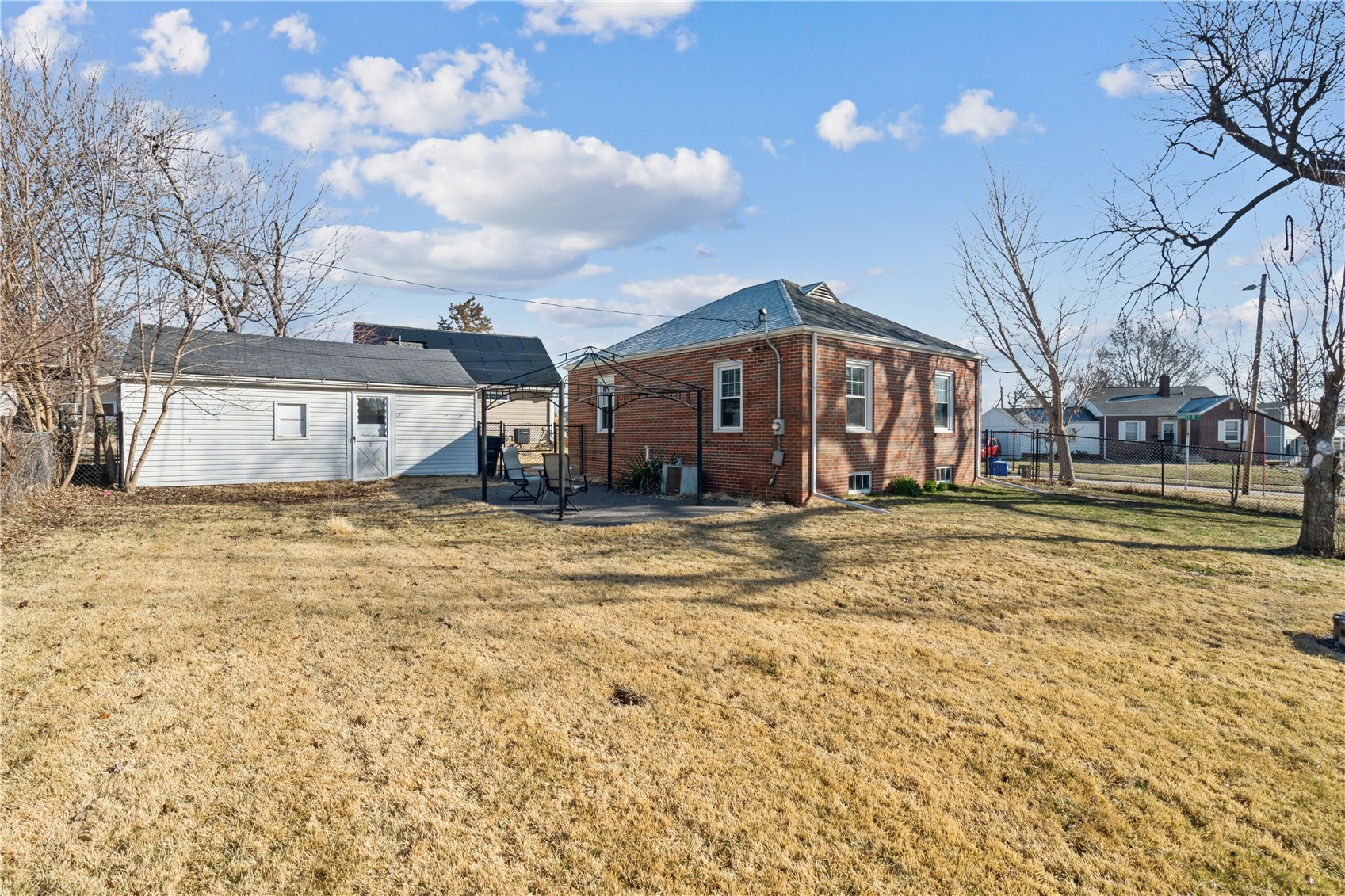 3800 Hart Court NE Cedar Rapids IA 52402
