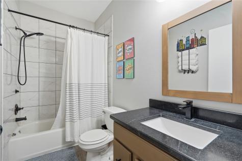 7977 218th Avenue Martelle IA 52305