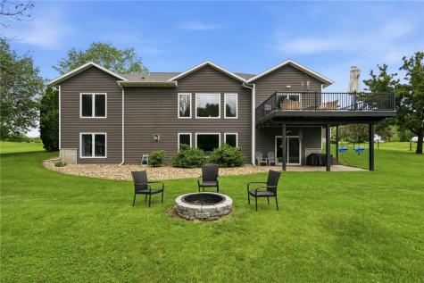 7977 218th Avenue Martelle IA 52305