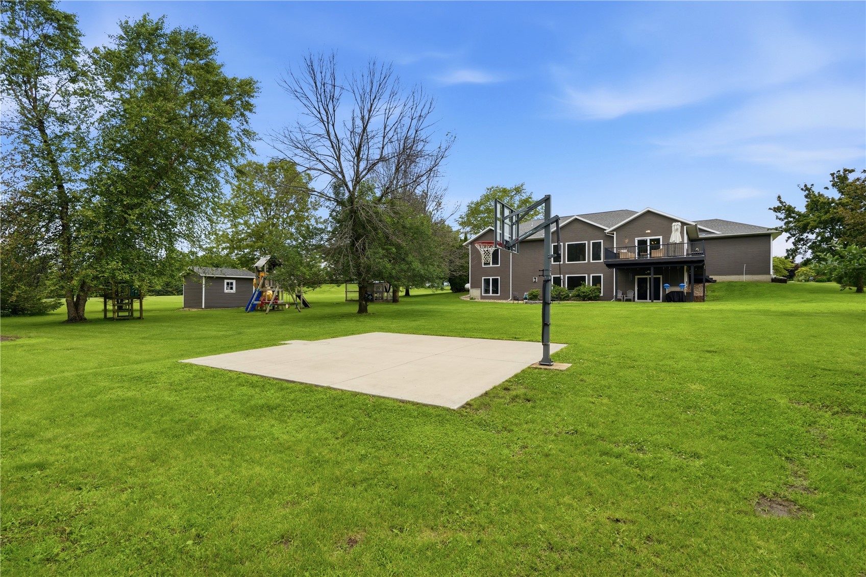 7977 218th Avenue Martelle IA 52305